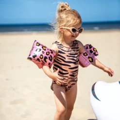 SWIM ESSENTIALS Swim Essential S Floaties Rose Goud Luipaard (2-6 Jaar) -Buiten Speelgoed Winkel swim essential s floaties rose goud luipaard 2 6 jaar a359921 4