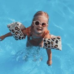 SWIM ESSENTIALS Swim Essential S Zwemvleugels Panter Beige (2-6 Jaar) -Buiten Speelgoed Winkel swim essential s zwemvleugels panter beige 2 6 jaar a359739 3